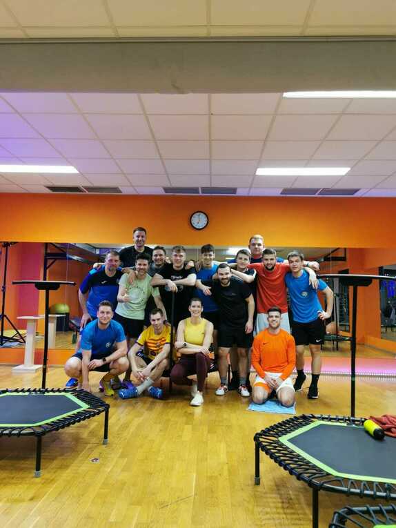Příprava mužů probíhá i na trampolínách